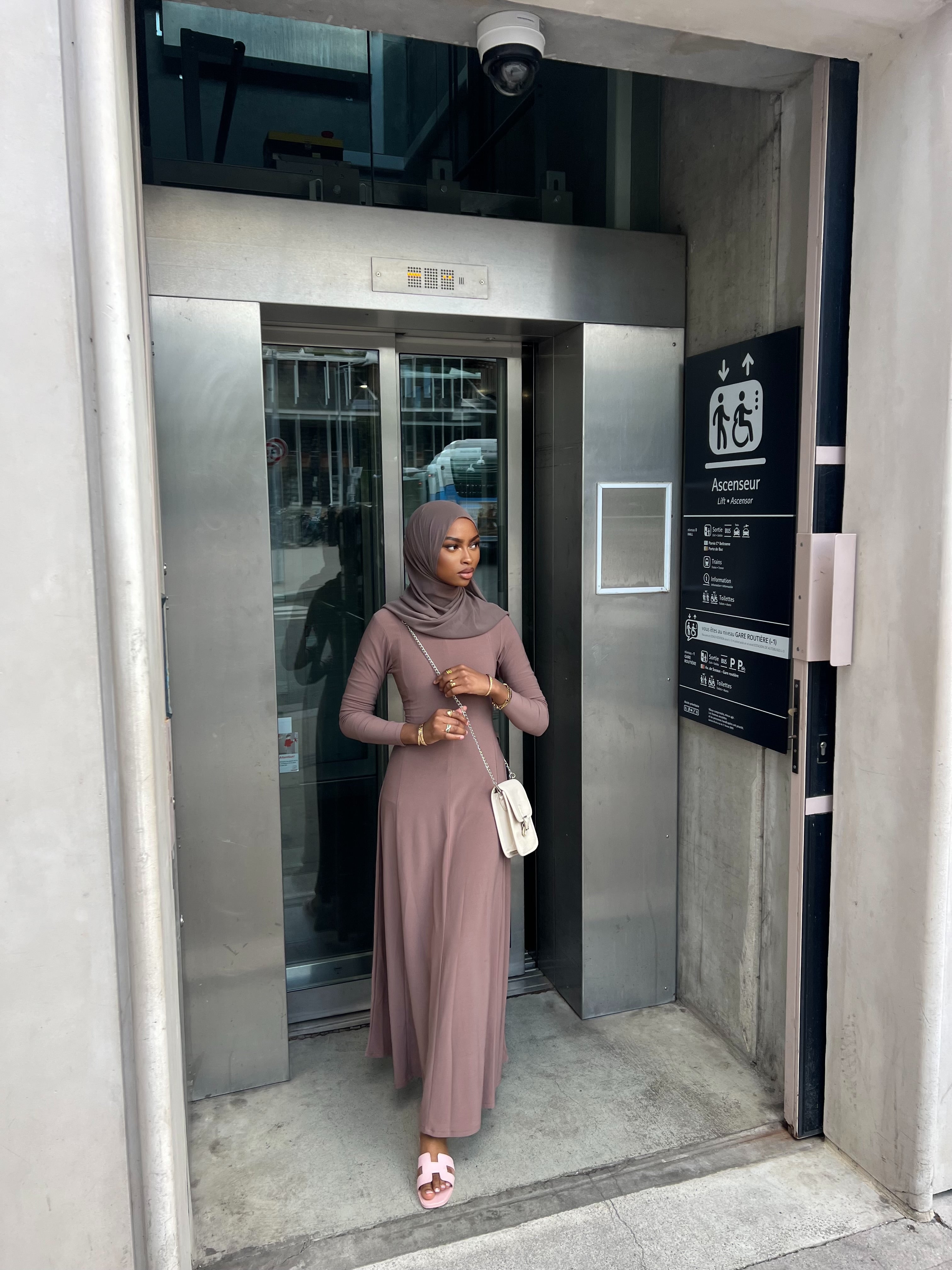 ( taille Standard ) Robe Rita Jersey premium Beige rosé