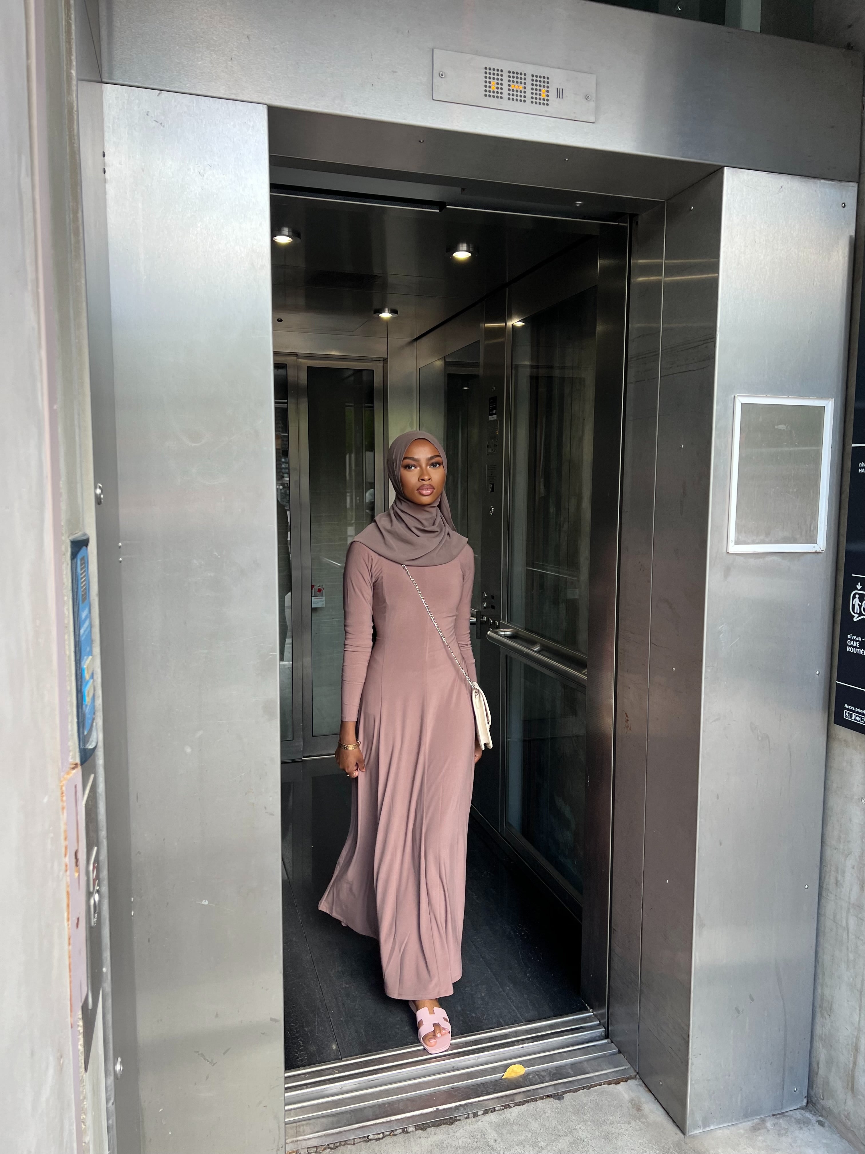 ( taille Standard ) Robe Rita Jersey premium Beige rosé