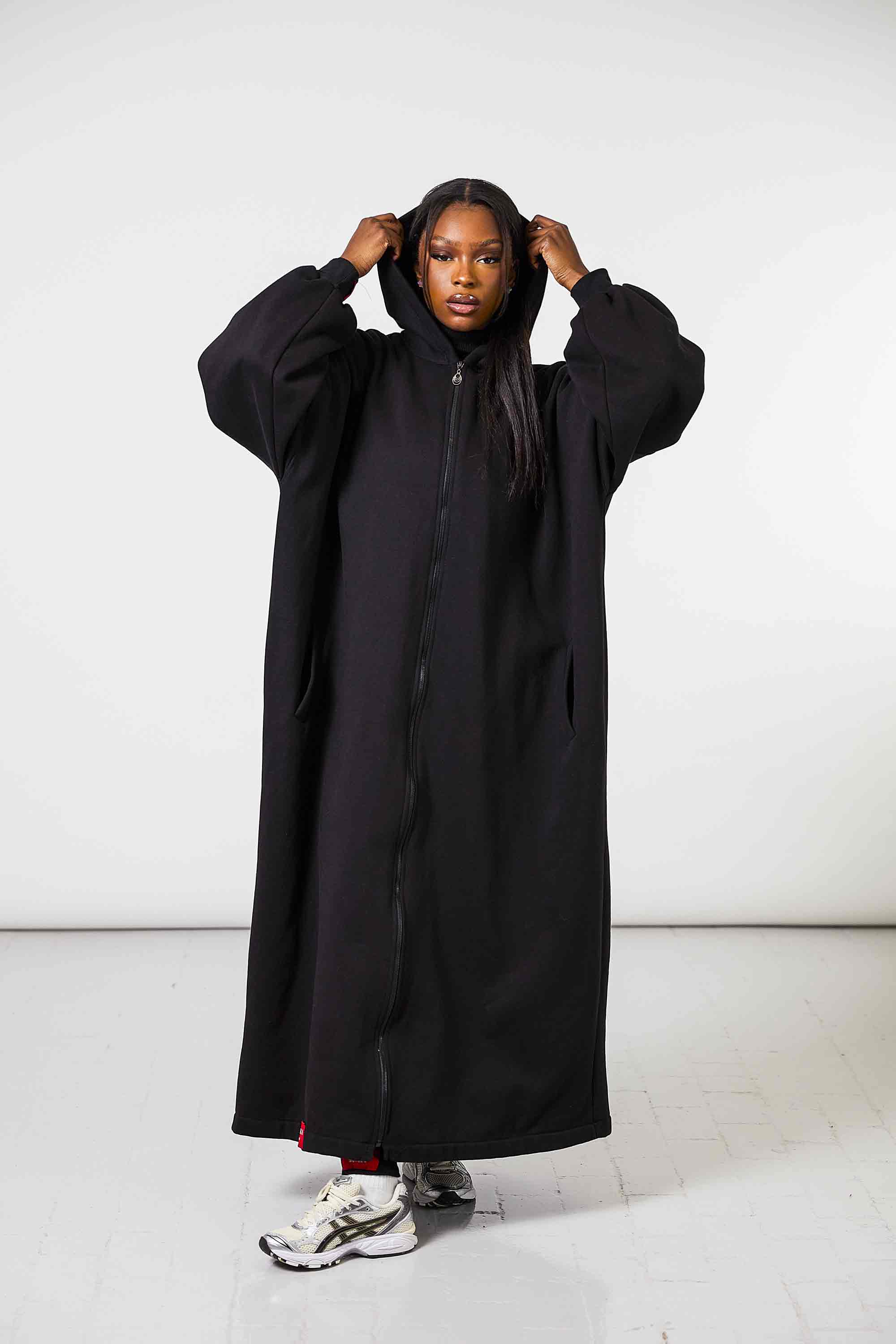 Ensemble Sweat noir by Tahira