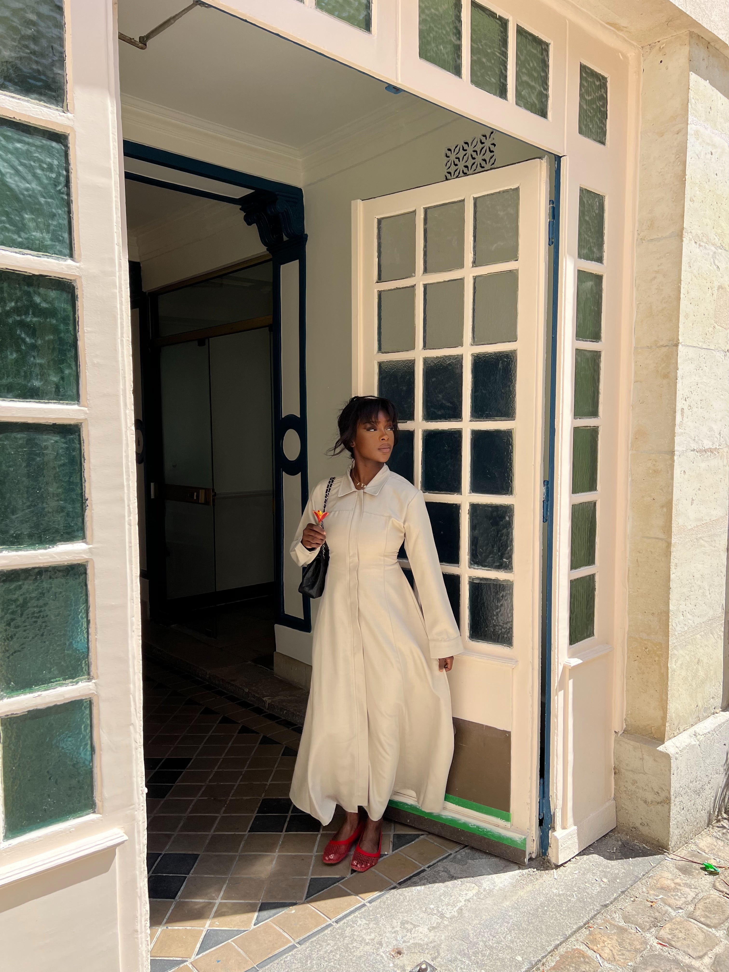 ( Taille standard ) Robe Kendra beige ajustable ( Traitement sous 5 jours ouvrés )