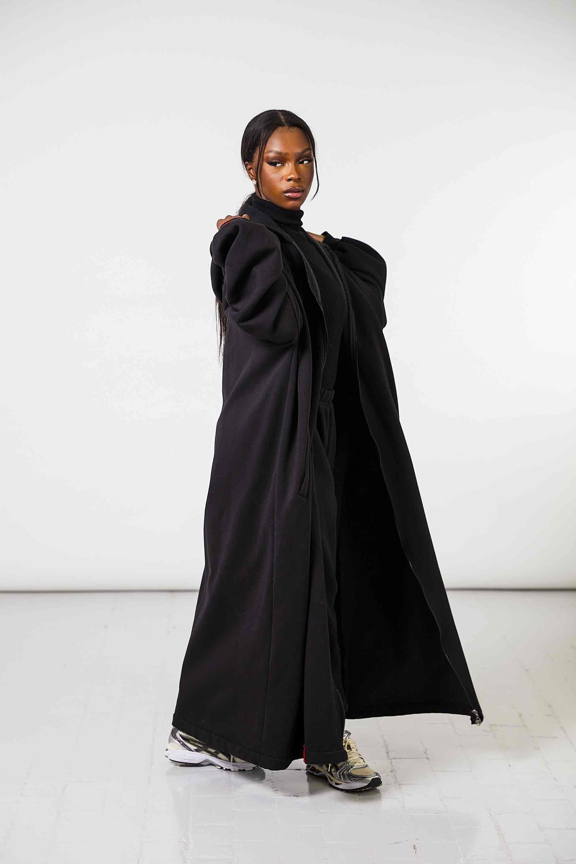 Ensemble Sweat noir by Tahira