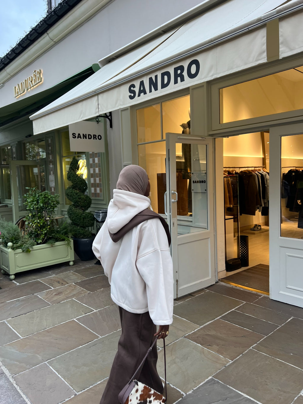 Set Aura Fit marron ( Pantalon et écharpe-capuche )