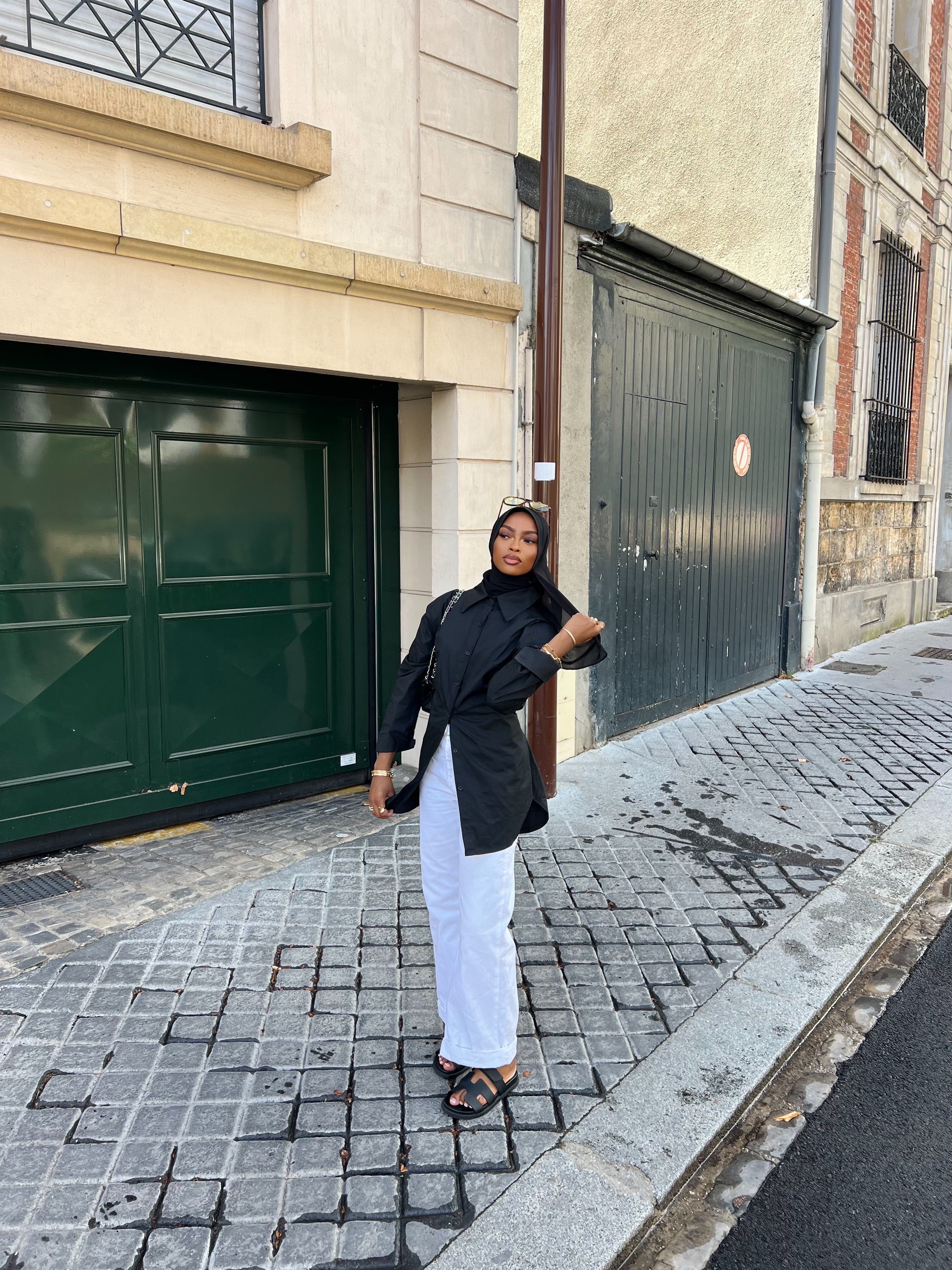 Chemise Cynthia Noir ( Taille standard )