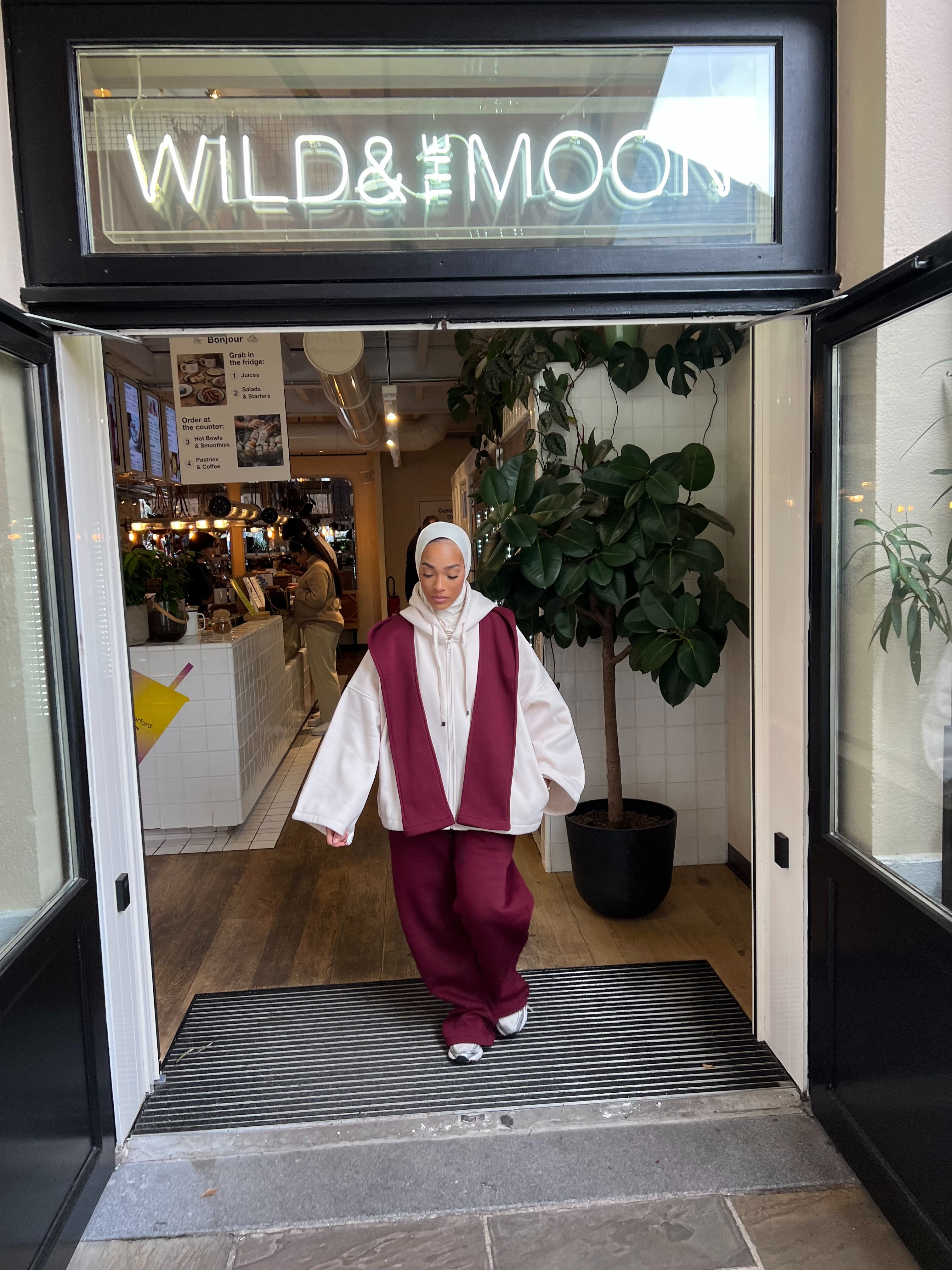 Set Aura Fit rouge bordeau( Pantalon et écharpe-capuche )