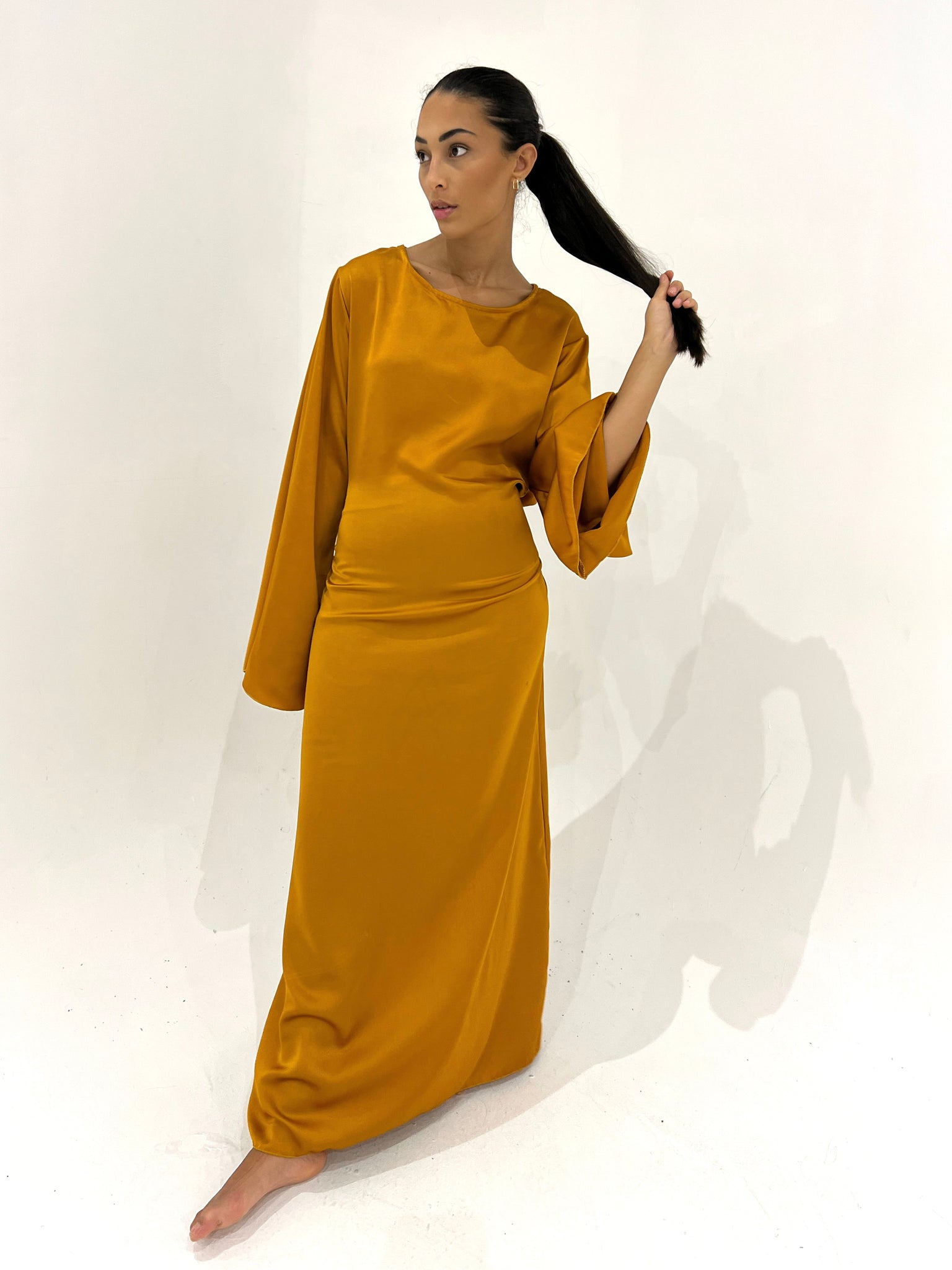 Abaya satiné sunshine orange doré