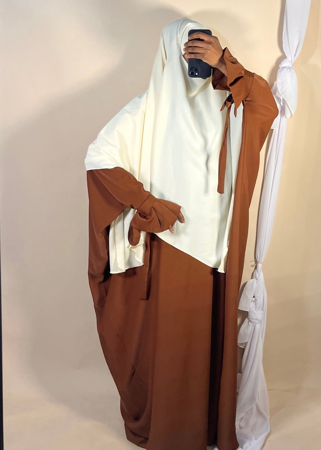 Abaya Emiratie Saoudienne - TAHIRA