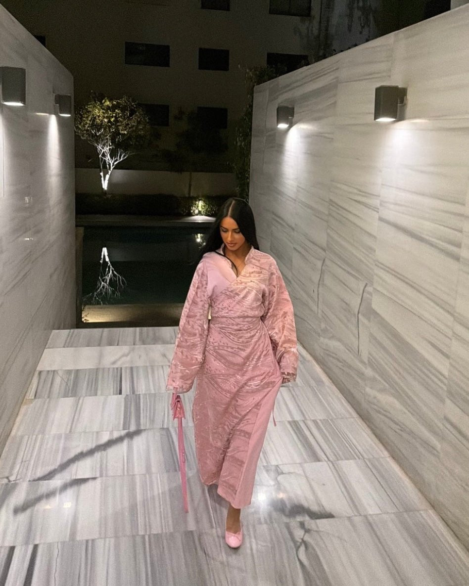 Abaya Kyu New Brodé Rose - TAHIRA