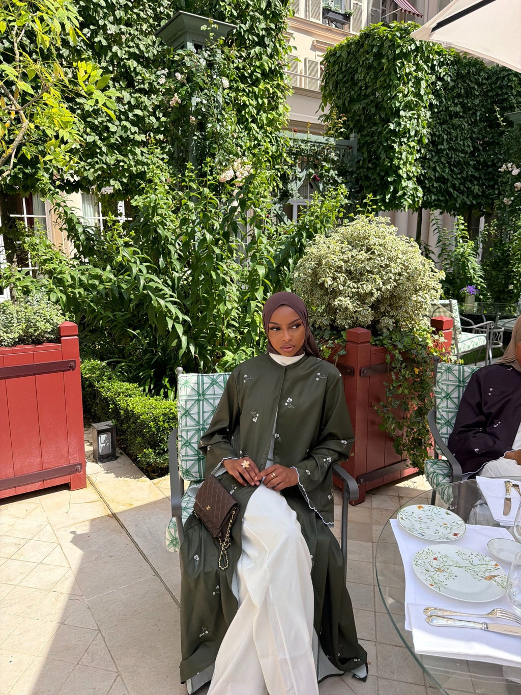 Abaya Nour Kaki - TAHIRA