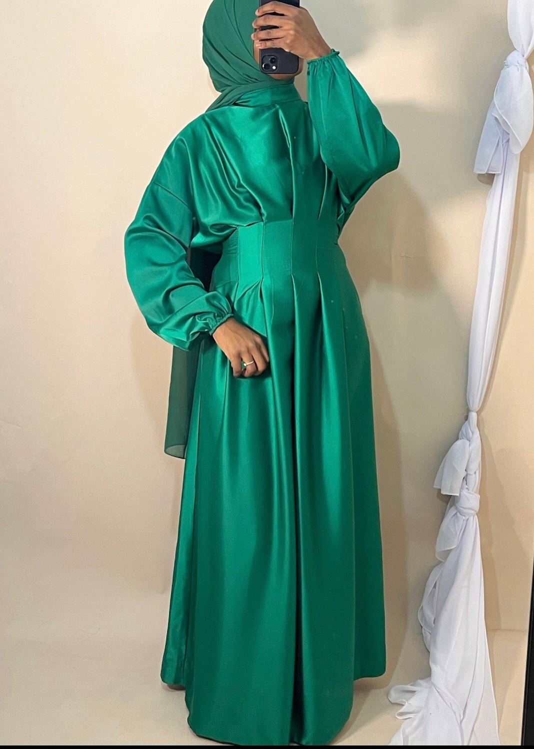 Abaya Satiné Elma - TAHIRA