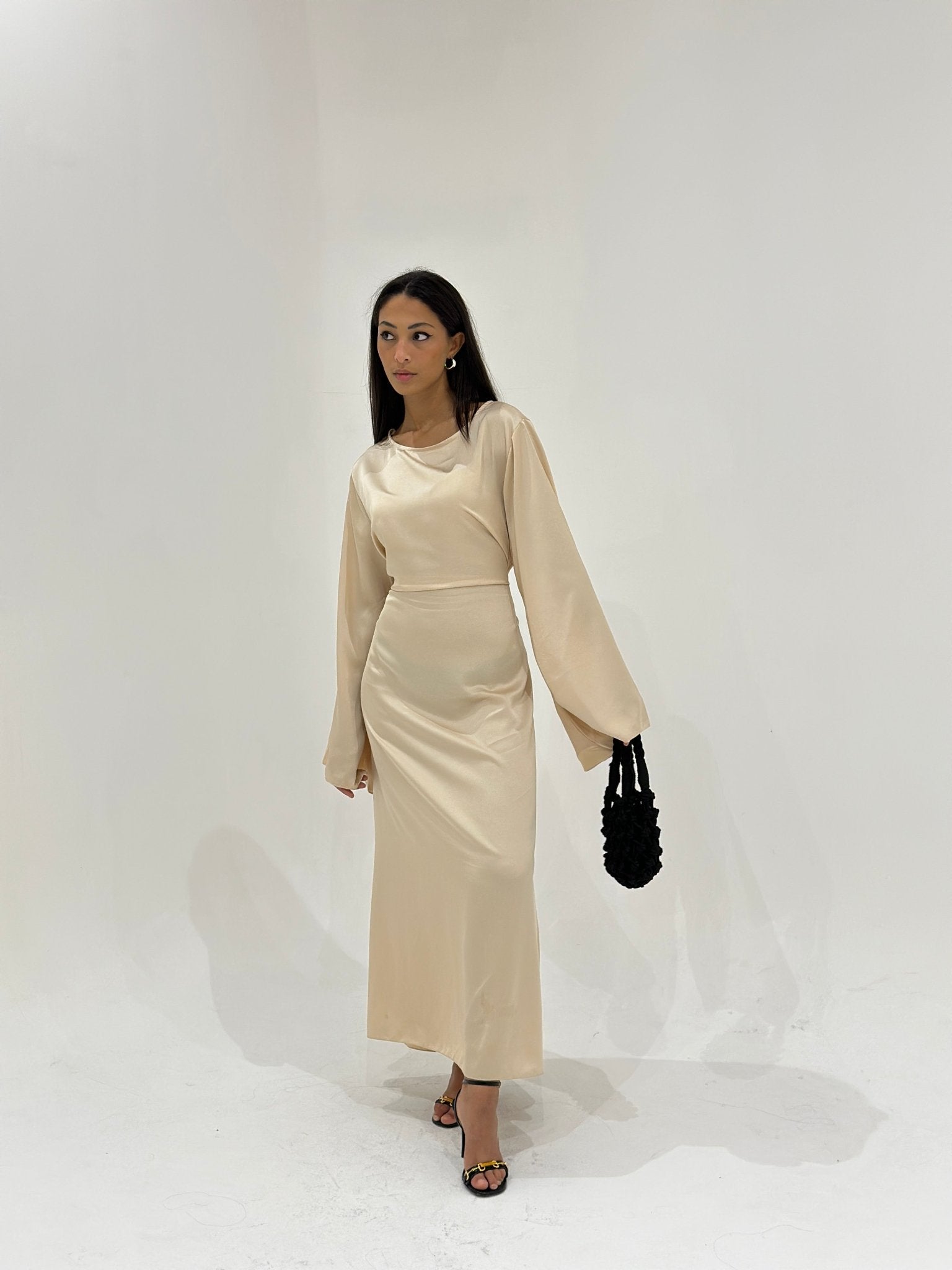 Abaya Satiné Sunshine Beige - TAHIRA