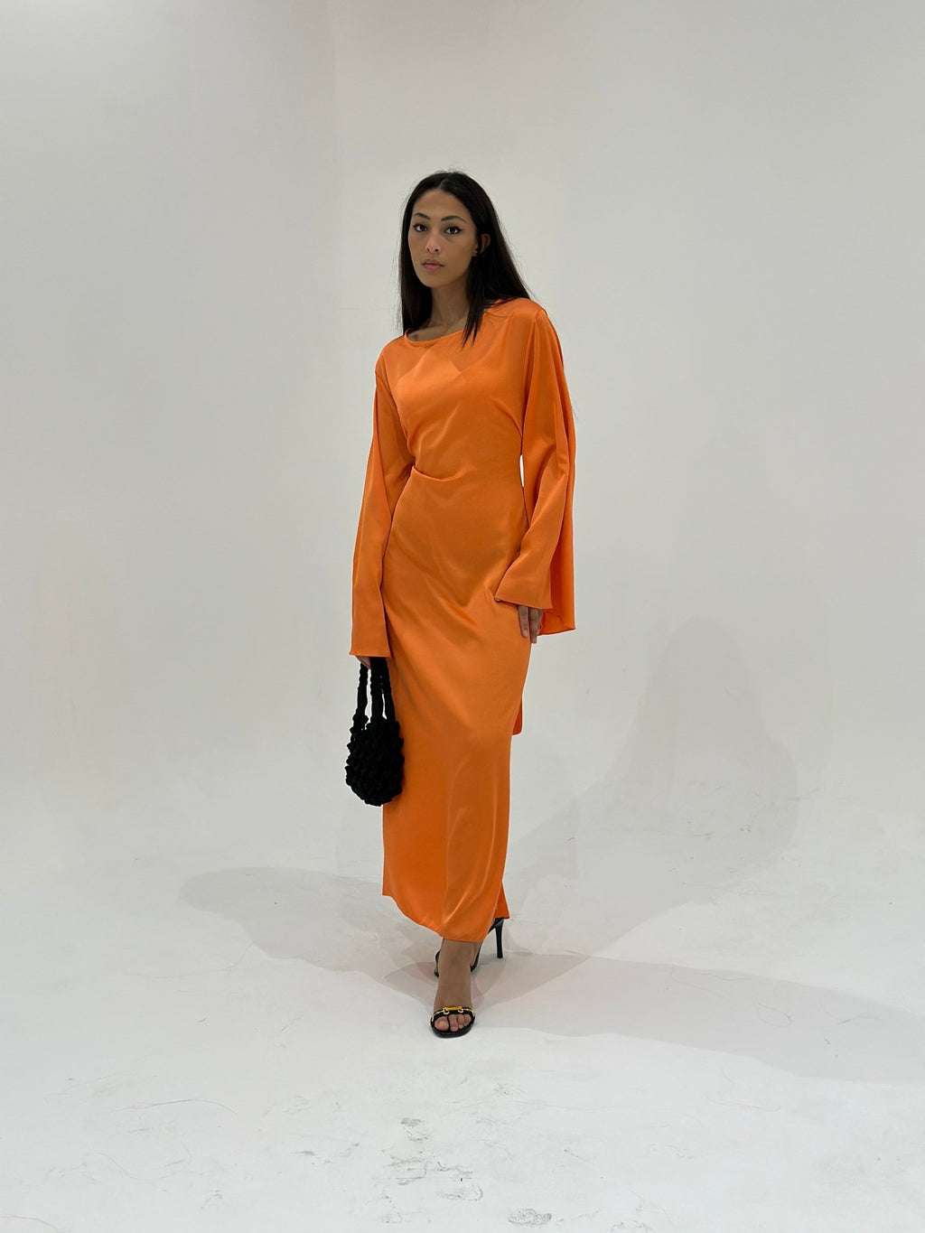 Abaya Sunshine Satiné Orange Pêche - TAHIRA