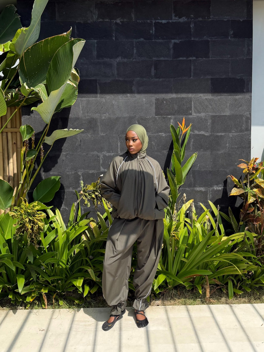 Ensemble Jogging Imen Kaki - TAHIRA