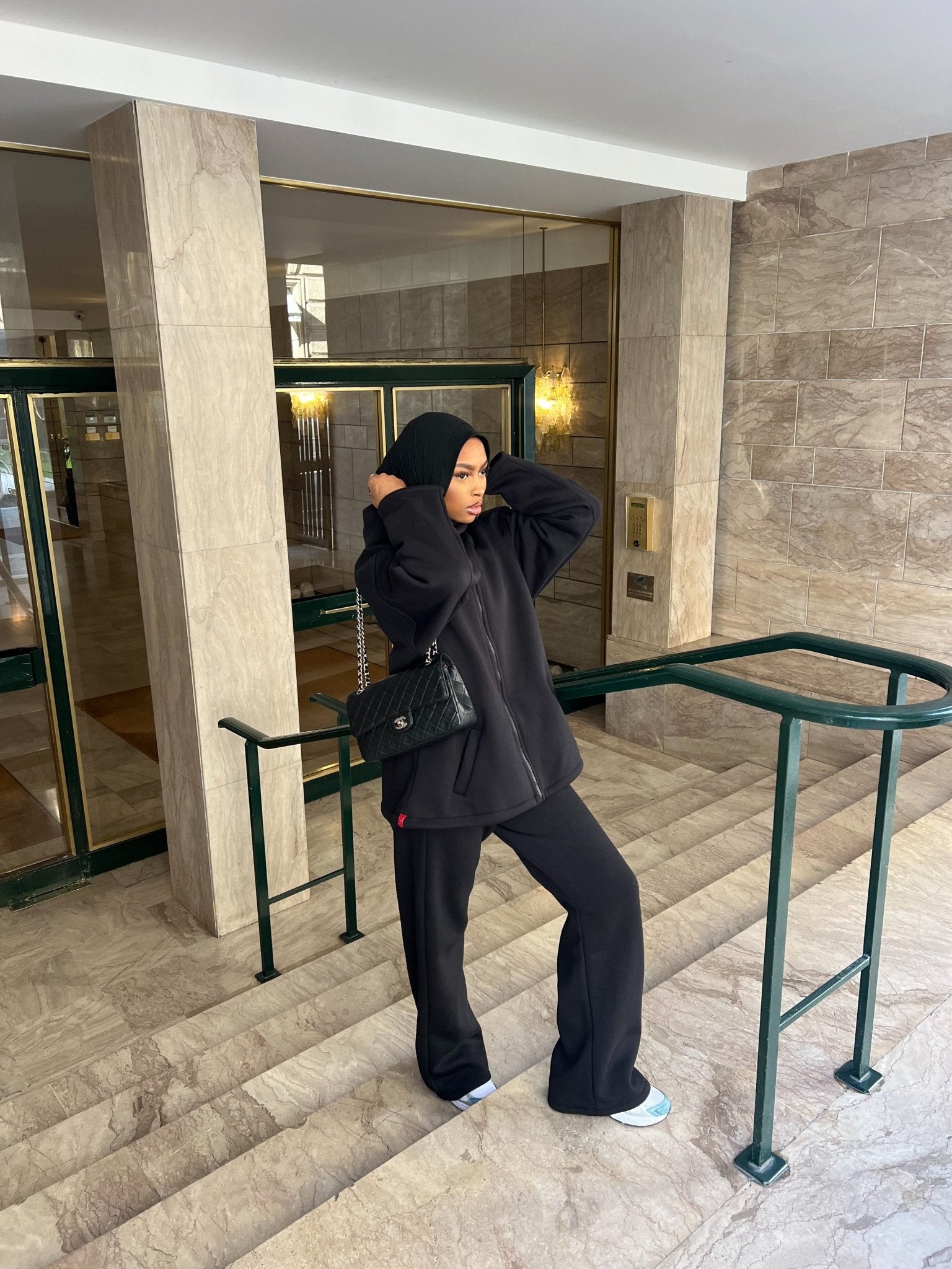 Ensemble Sweat Lana Noir - TAHIRA