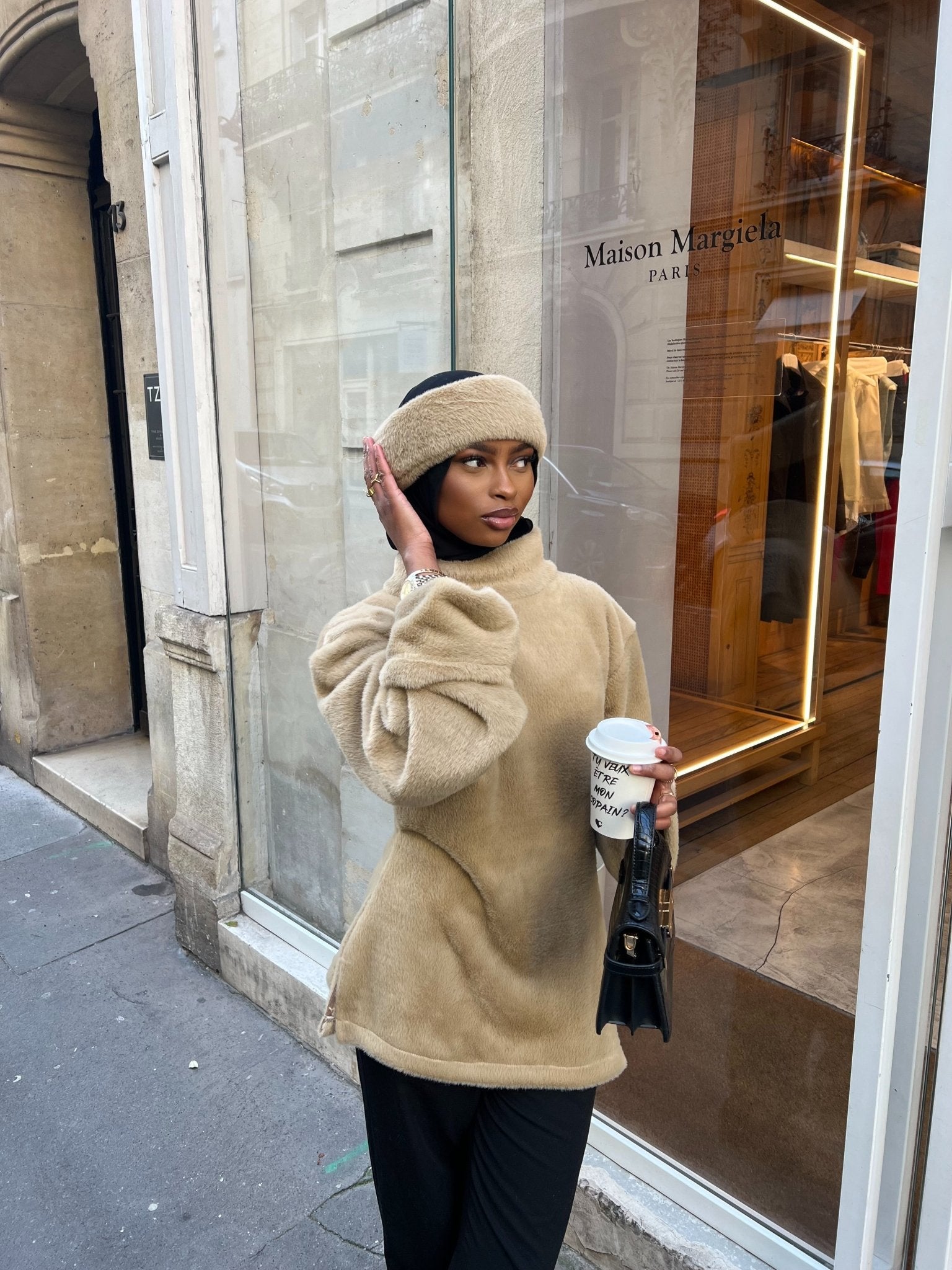 Ensemble Teddy Beige ( Fourrure et Pull ) - TAHIRA