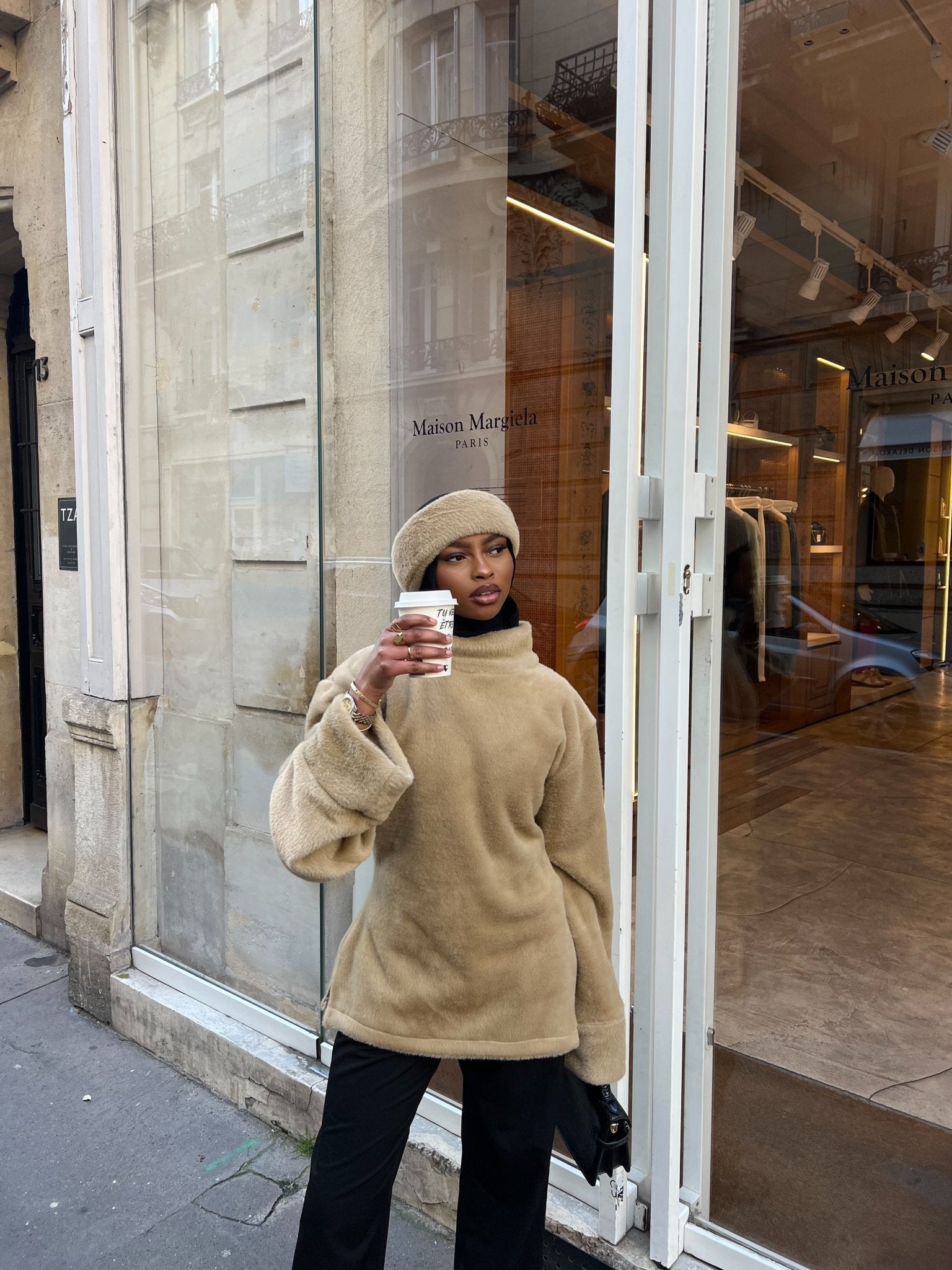 Ensemble Teddy Beige ( Fourrure et Pull ) - TAHIRA