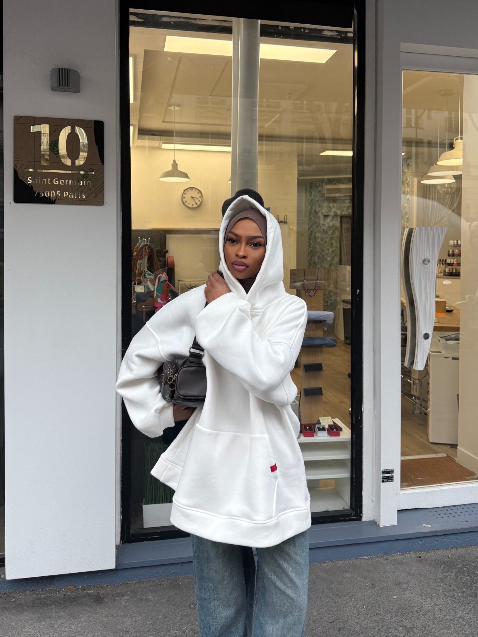 Hoodie Oversize Off White - TAHIRA