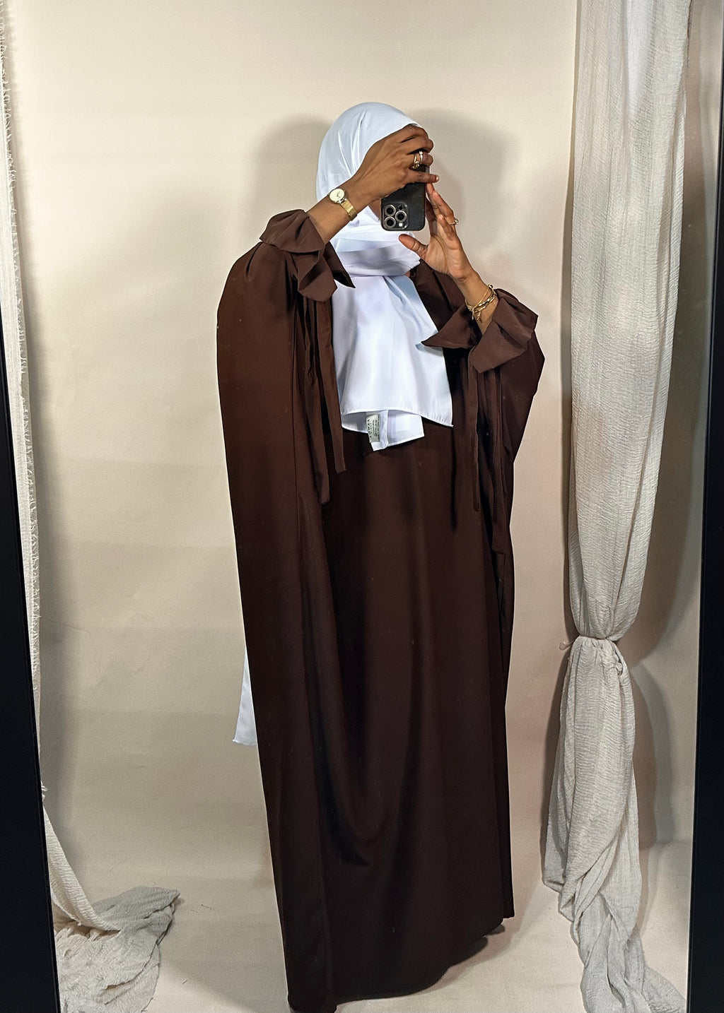 Saudi Emirati Abaya