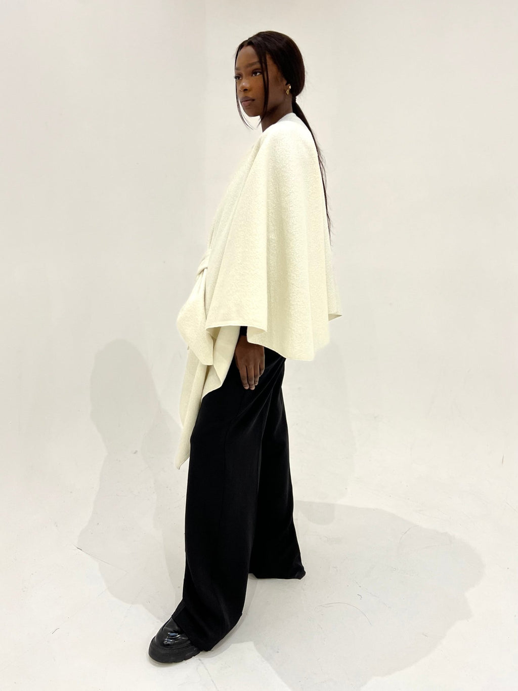 Poncho Mariya Blanc - TAHIRA