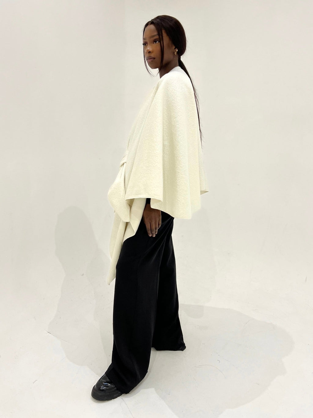 Poncho Mariya Blanc - TAHIRA
