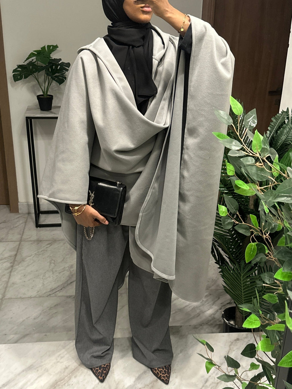 Poncho Nayra Gris - TAHIRA