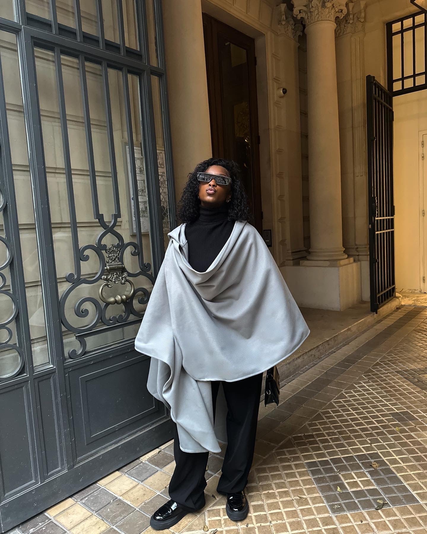 Poncho Nayra Gris - TAHIRA