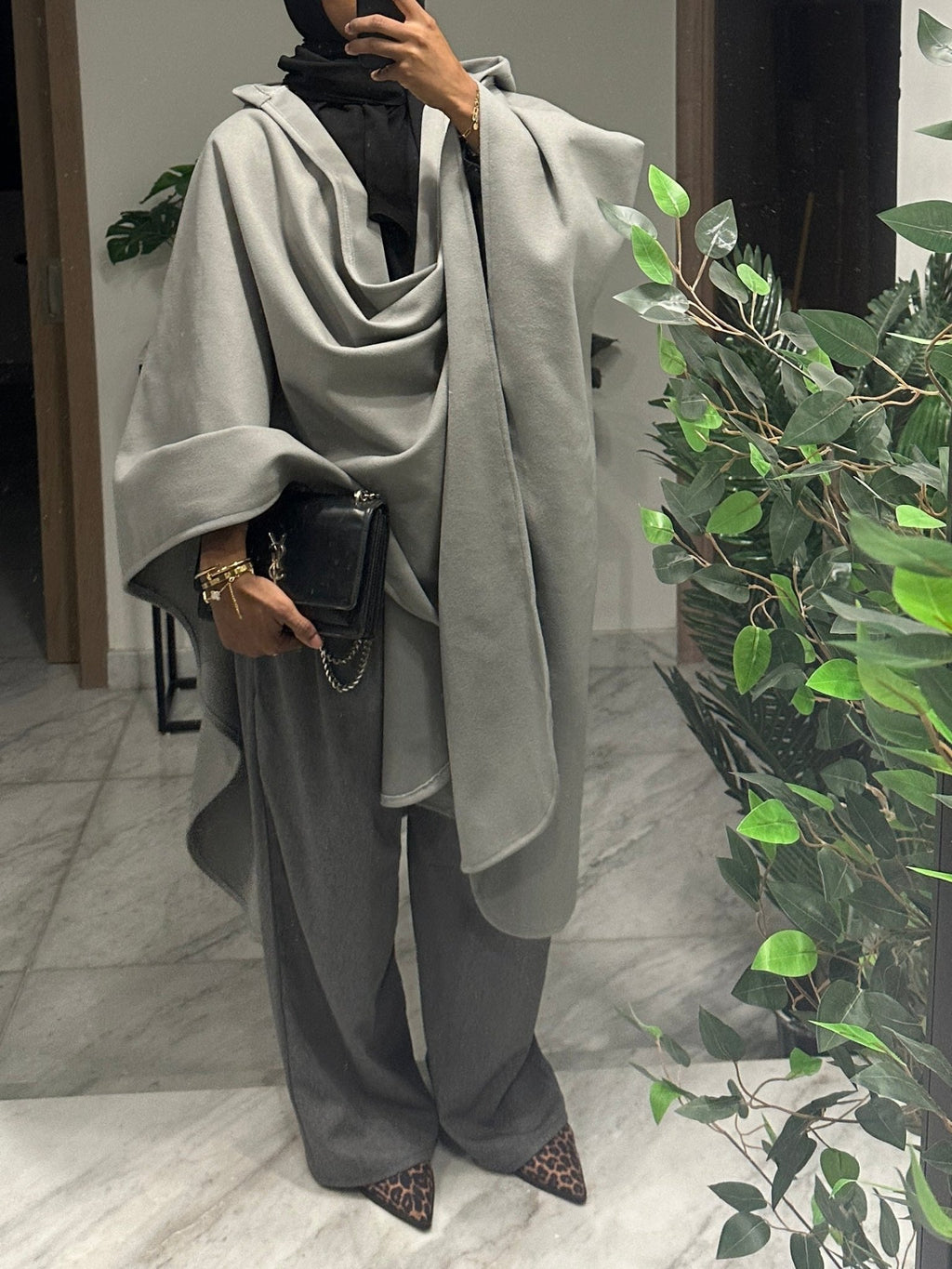 Poncho Nayra Gris - TAHIRA
