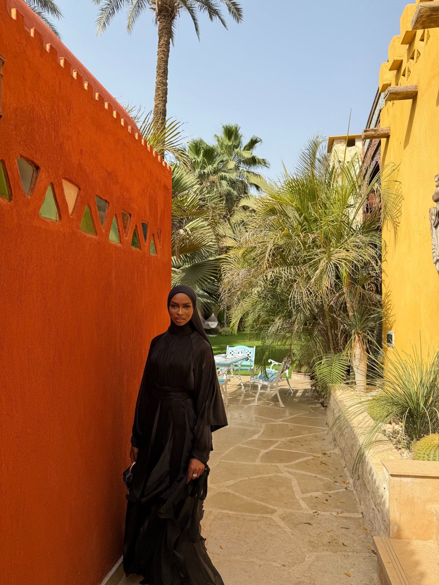 Robe Arabella Noir - TAHIRA