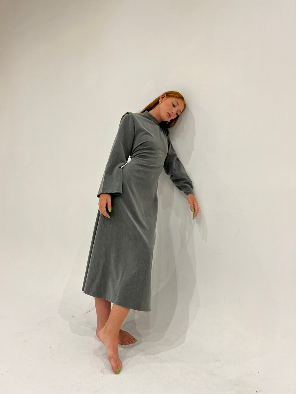 Robe Richy Grise - TAHIRA