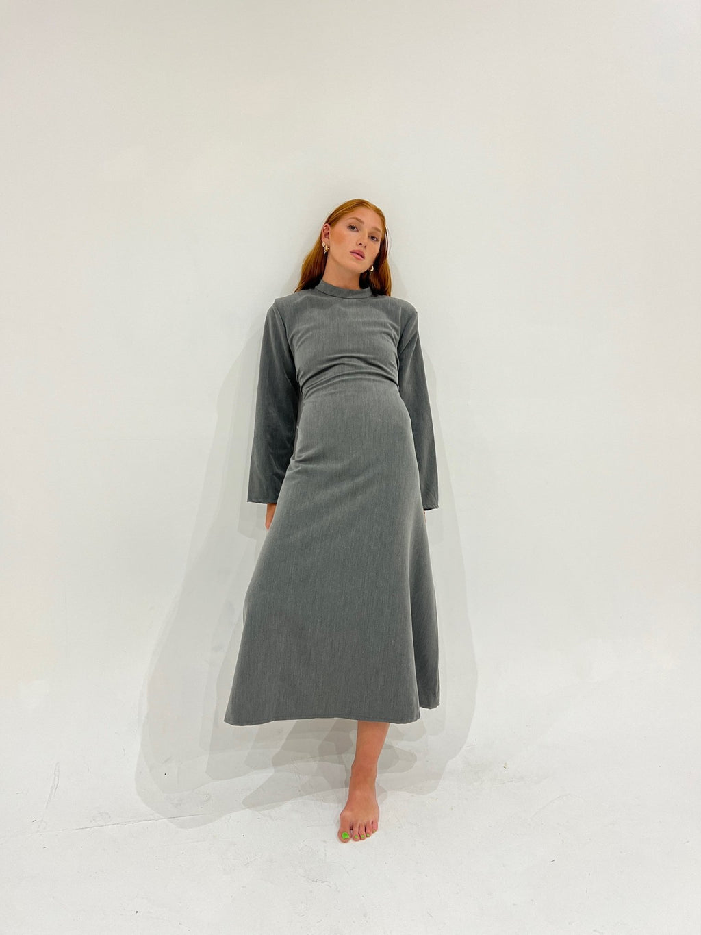 Robe Richy Grise - TAHIRA