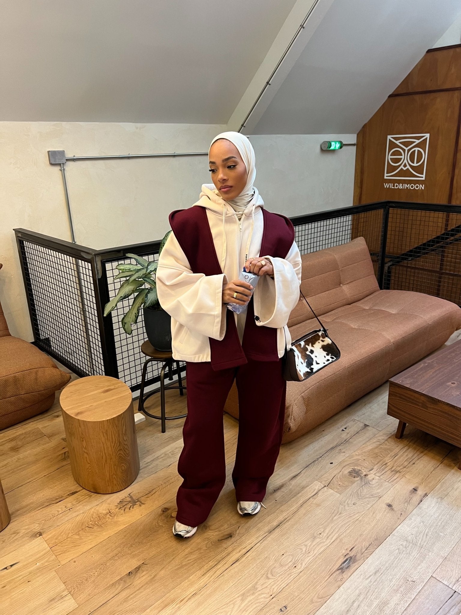Set Aura Fit Rouge Bordeau( Pantalon et Écharpe - capuche ) - TAHIRA