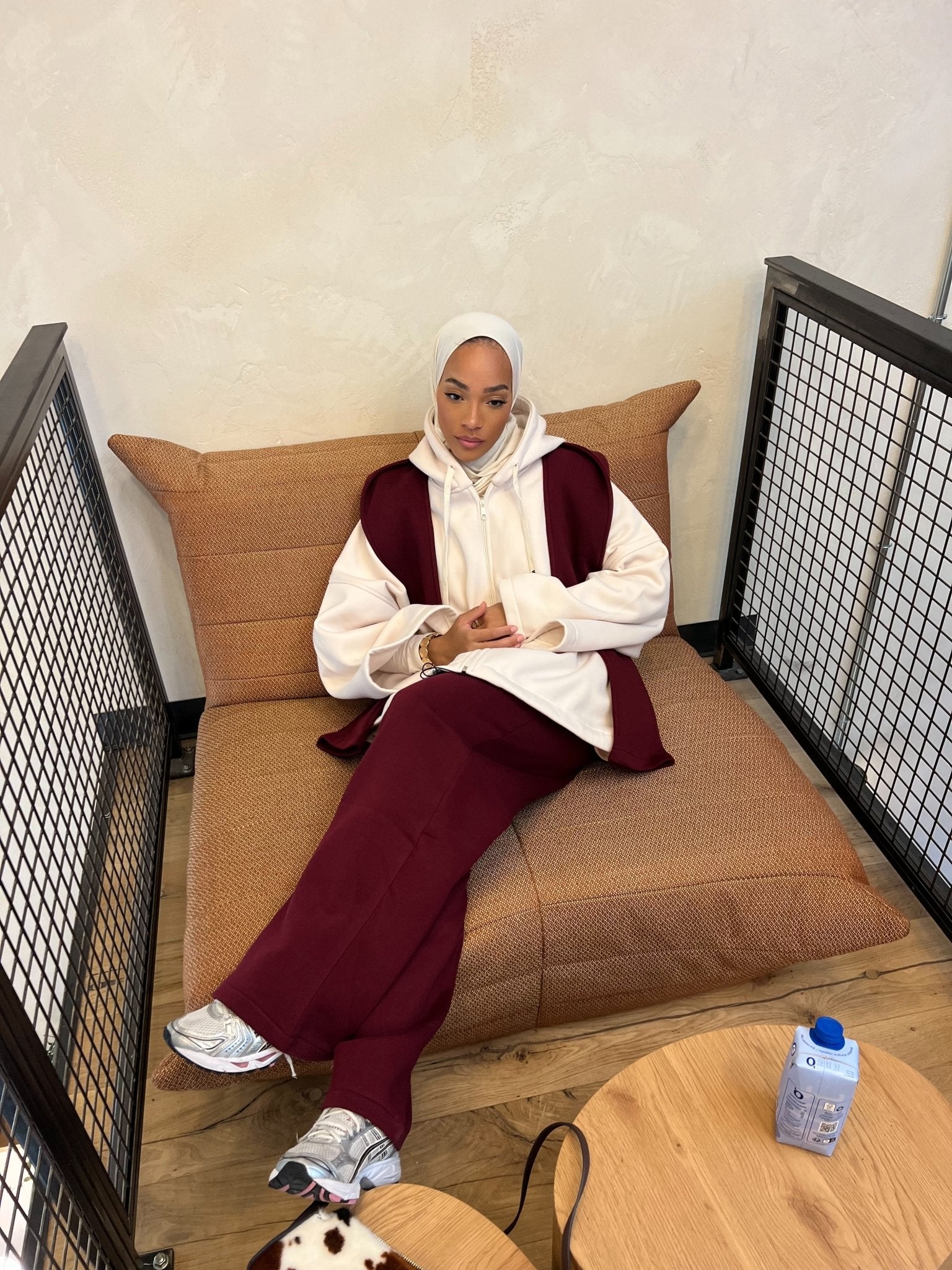 Set Aura Fit Rouge Bordeau( Pantalon et Écharpe - capuche ) - TAHIRA