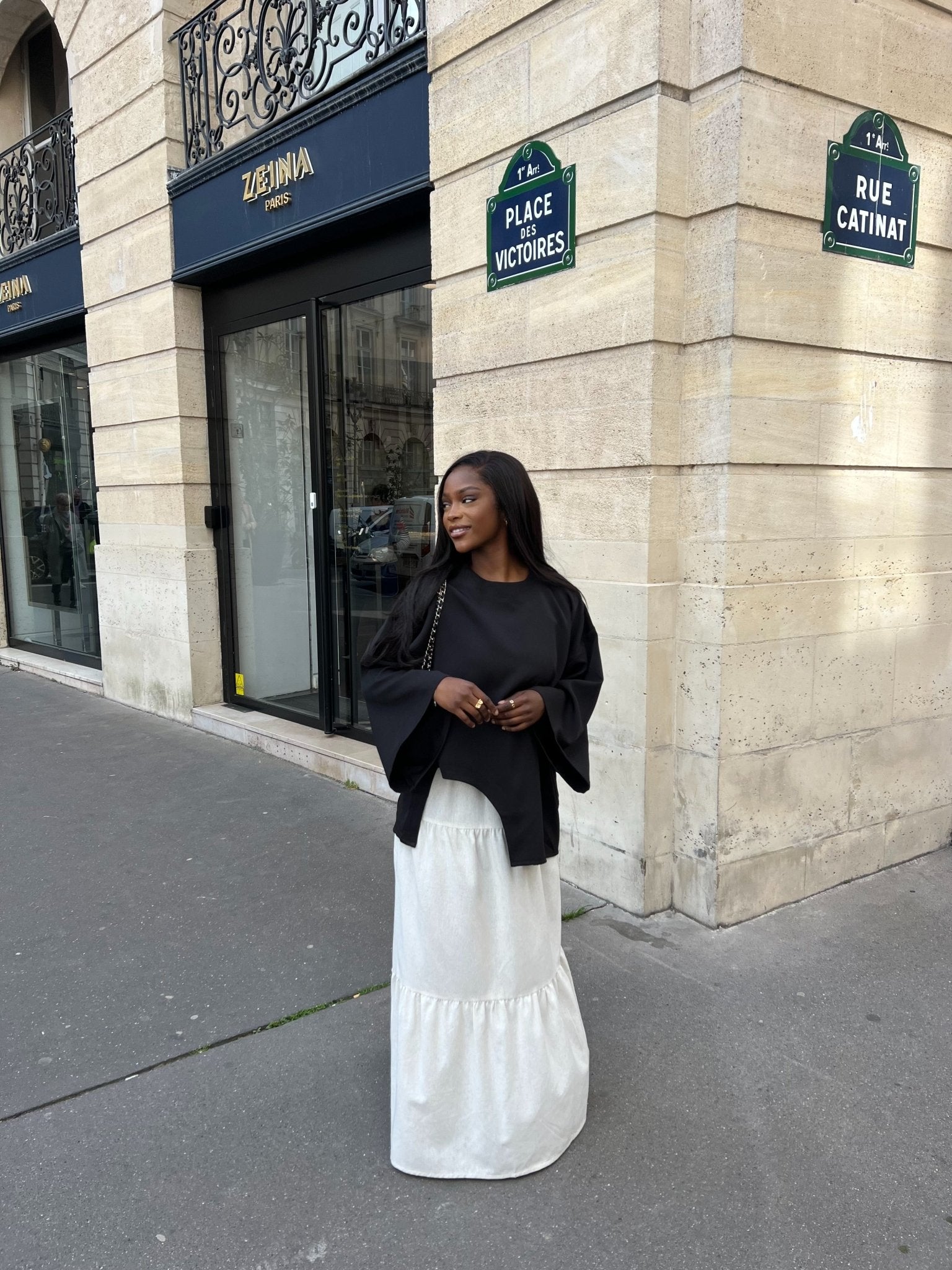 T-shirt Oversize by Tahira Noir - TAHIRA